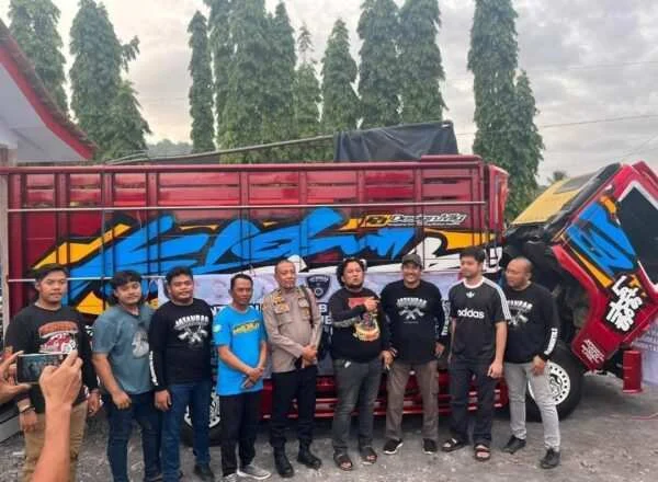 Jatanras Unit 3 Tetep Gagah Meski Acidnt Kendaraan Tertabrak