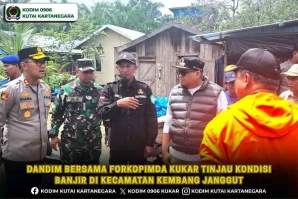 Dandim Bersama Forkopimda Kukar Tinjau Kondisi Banjir di Kecamatan Kembang Janggut