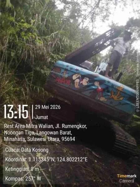 Galian C Ilegal Diduga Dibekingi? Dua Excavator Bebas Menggila di Rest Area Mitra Walian, Warga Tantang Polda Sulut Bertindak!
