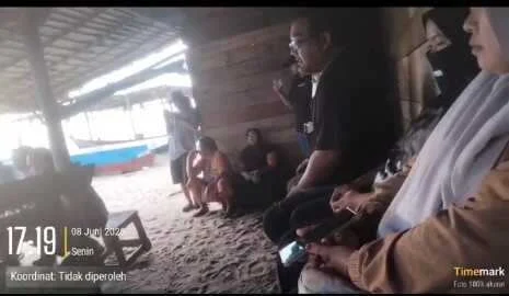 Nelayan Tembelok Kranggan Bersatu Lawan Tambang Timah Ilegal di Perairan Mereka