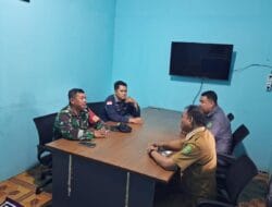 Babinsa Pela Lakukan Komsos dengan Aparatur Desa, Perkuat Sinergi untuk Pembangunan Wilayah