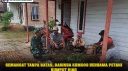 Semangat Tanpa Batas, Babinsa Komsos Bersama Petani Rumput Hias