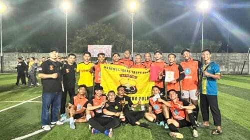 Puncaki Persaingan, Satreskrim FC dan Senkom FC Angkat Trofi Kapolresta Cup I