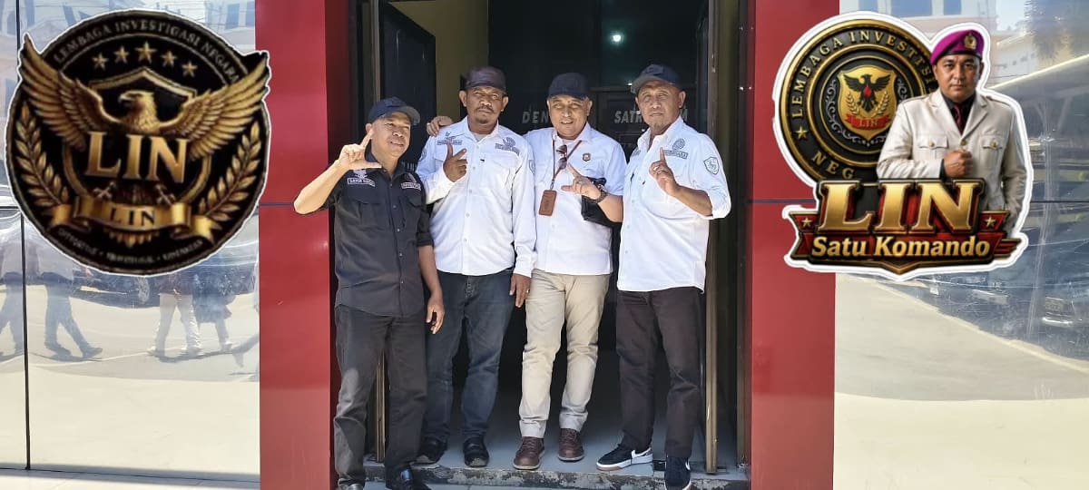 LIN Menyoroti Pemberitaan Dugaan Permainan Anggaran BBPP Batangkaluku Dinilai Tidak Sesuai Fakta. Gowa - 30 - september 2026 Beredarnya pemberitaan yang di muat oleh portal media dengan menyebut nama salah satu instansi kementerian pertanian dalam hal ini BBPP Batangkaluku terungkap dugaan permainan anggaran serta adanya sejumlah pekerjaan yang disebut bermasalah mendapat perhatian dan perlu diluruskan. Informasi yang beredar dinilai tidak menggambarkan kondisi dan fakta yang sebenarnya di lapangan. bahkan menyebabkan geger di media sosial padahal faktanya sejumlah angka, pekerjaan, serta dugaan penyimpangan yang dicantumkan dalam pemberitaan perlu diverifikasi secara menyeluruh sebelum disimpulkan sebagai suatu pelanggaran atau penyimpangan anggaran. Sebagai mana penuturan kepala BBPP Batangkaluku saat di temui oleh LIN kabupaten Gowa di salah satu tempat dalam wilayah kantornya mengatakan bahwa terkait pada pemberitaan yang di muat olah portal media itu tidak sesuai dengan fakta di lapangan bahkan ia menegaskan bahwa setiap pelaksanaan kegiatan dan penggunaan anggaran di BBPP Batangkaluku memiliki mekanisme yang sudah sesuai perencanaan pelaksanaan, serta pertanggungjawaban yang dapat diperiksa melalui data dan dokumen resmi. Olehnya itu penyebutan permainan anggaran yang tidak tepat sasaran maupun dugaan penyimpangan hendaknya tidak disampaikan sebagai fakta apabila belum didukung hasil pemeriksaan resmi dari lembaga yang berwenang. Terkait angka-angka yang disebutkan dalam publikasi, seperti rehabilitasi bangunan, jalur pedestrian, maupun pembangunan kandang ternak, di perlukan pemeriksaan terhadap dokumen kontrak, RAB, volume pekerjaan, spesifikasi teknis serta hasil pekerjaan di lapangan agar masyarakat memperoleh informasi yang utuh dan berimbang. BBPP Batangkaluku juga berhak mendapatkan ruang klarifikasi dan pemberitaan yang berimbang, sesuai prinsip jurnalistik, khususnya ketika sebuah pemberitaan memuat dugaan yang dapat menimbulkan persepsi negatif terhadap institusi maupun pihak-pihak yang terkait. Dengan demikian, pihak yang memiliki keberatan terhadap pemberitaan tersebut meminta agar seluruh informasi yang beredar diklarifikasi berdasarkan dokumen dan fakta lapangan, bukan berdasarkan dugaan atau informasi sepihak. Kami menghormati fungsi kontrol sosial masyarakat dan media. Namun, setiap dugaan harus dibuktikan melalui data yang dapat di pertanggungjawabkan Jangan sampai informasi yang belum terverifikasi kemudian dipublikasikan seolah-olah merupakan fakta demikian inti klarifikasi pihak terkait. Bahwa Dugaan tersebut tidak sesua dengan hasil verifikasi di lapangan. Di tempat yang sama ketua Lembaga Investigasi Negara (LIN) kabupaten Gowa Muhammad Amran Parewa mengatakan bahwa pemberitaan di portal media sosial ini sangat di sayangkan karena pihak atau instansi yang publikasikan di media sosial sudah ketemu dengan kepala balai untuk di klarifikasi Hak Jawab namun berita di muatnya tidak di masukkan dalam pemberitaan bahkan rekamannya sudah ada. LIN kabupaten Gowa tetap mengawal hingga ada kejelasan dalam pemberitaan ini *** TIM***
